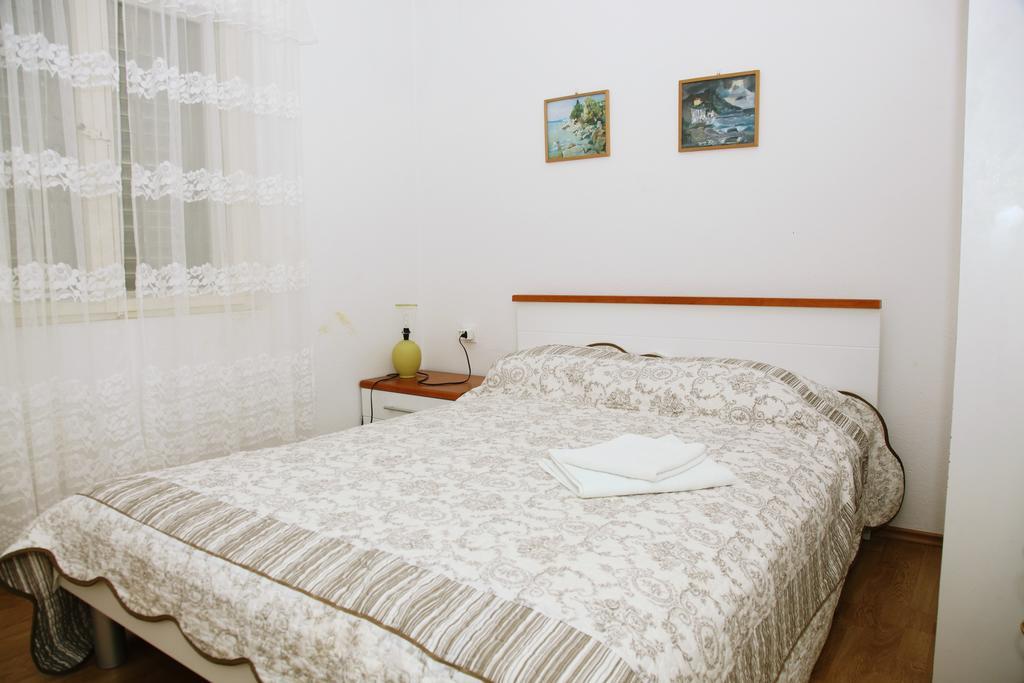 Apartments Gabrijela Prizba Rum bild